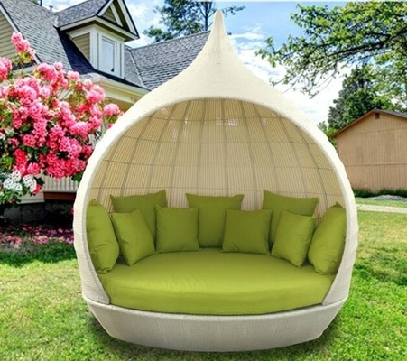 China Modern Outdoor Garden Furniture Cage House PE Rattan Daybed Garden Sun Bed supplier